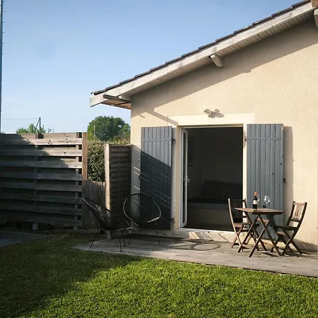 Privatunterkunft Avec Petit Dejeuner, Acces Rocade Rapide *