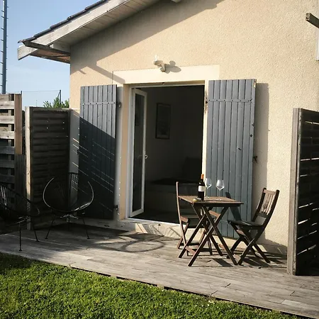 Calme Proche De Bordeaux Avec Petit-dejeuner *